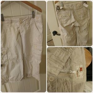 Twill Twenty Two long tan shorts not quite caprees